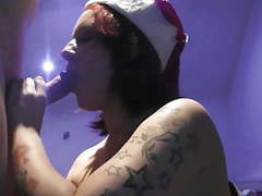 FreeKiloSex presents: Tia's christmas webcam show