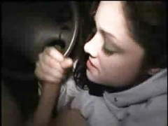 FreeKiloSex presents: Car blower .... getting a hummer in my car