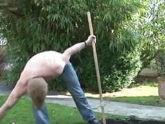 FreeKiloSex presents: Diana la mature se tape le jardinier sur telsev.tv