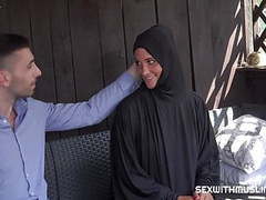 FreeKiloSex presents: Muslim bitch naomi bennet left her boyfriend