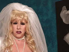 FreeKiloSex presents: Nympho bride and her toys.