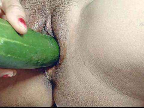 FreeKiloSex presents: I can't get any where big black cock so my small pussy fucked by big cucumber  in hindi