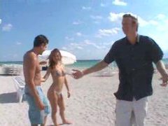 FreeKiloSex presents: Finding a slut on the beach to bang