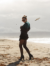 FreeKiloSex presents: Shelley Fox Quite Gusty